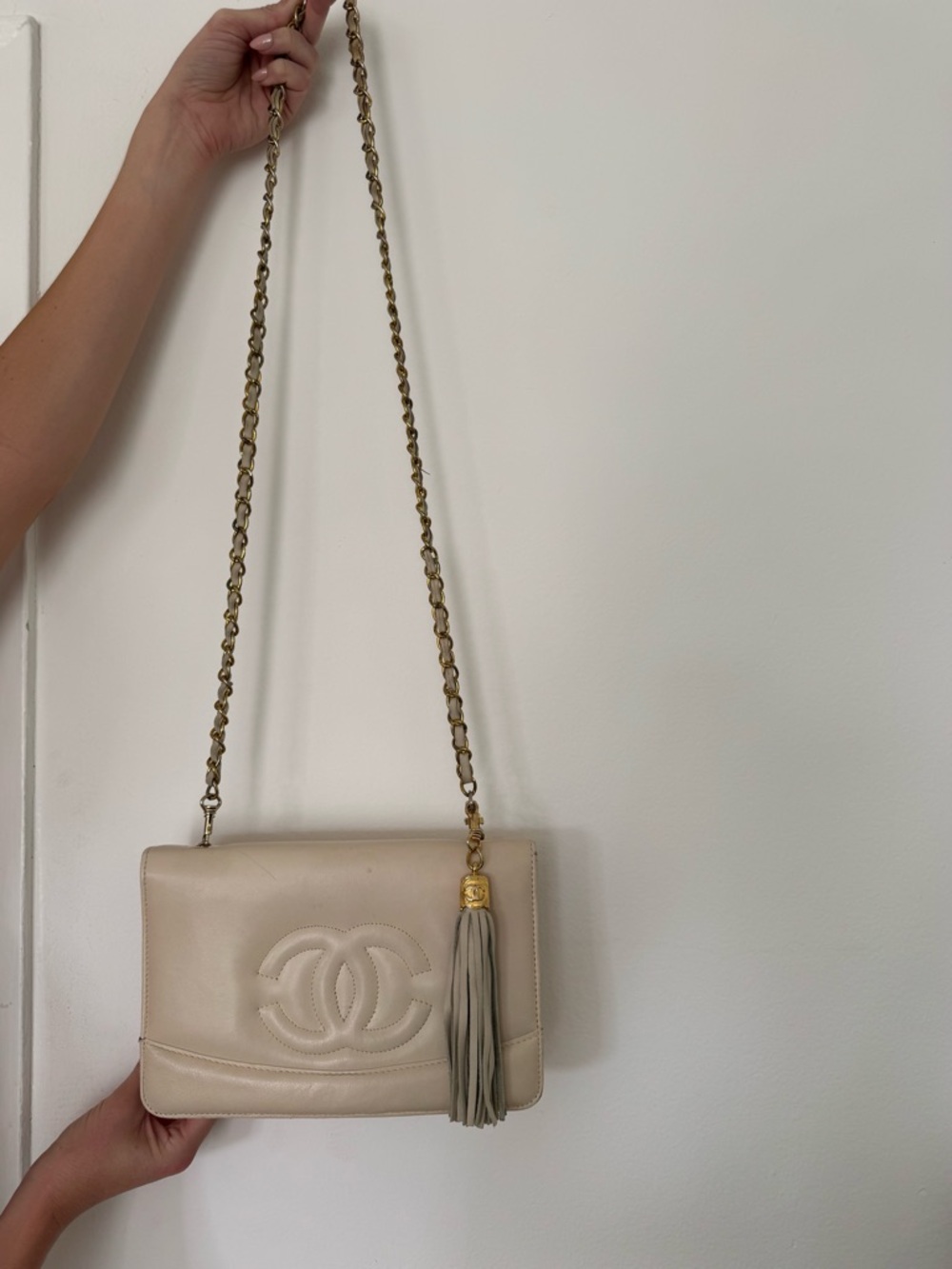 Vintage Chanel Pre-1986 CC Logo Lambskin Crossbody with Gold Tassel - Picture 5 of 16